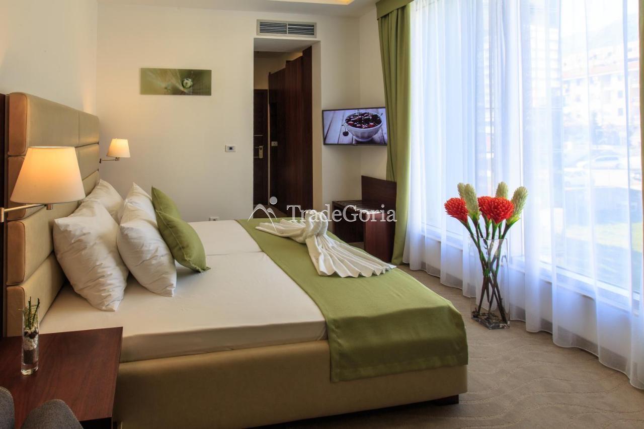 Operating 4* hotel by the sea with its own beach
