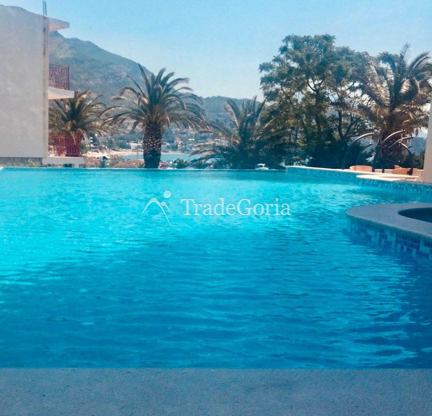 Operating 4* hotel by the sea with its own beach