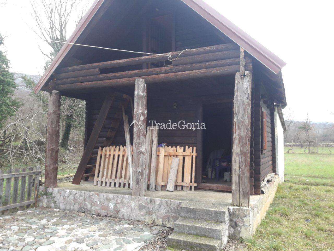 Wooden house with a large plot near Danilovgrad