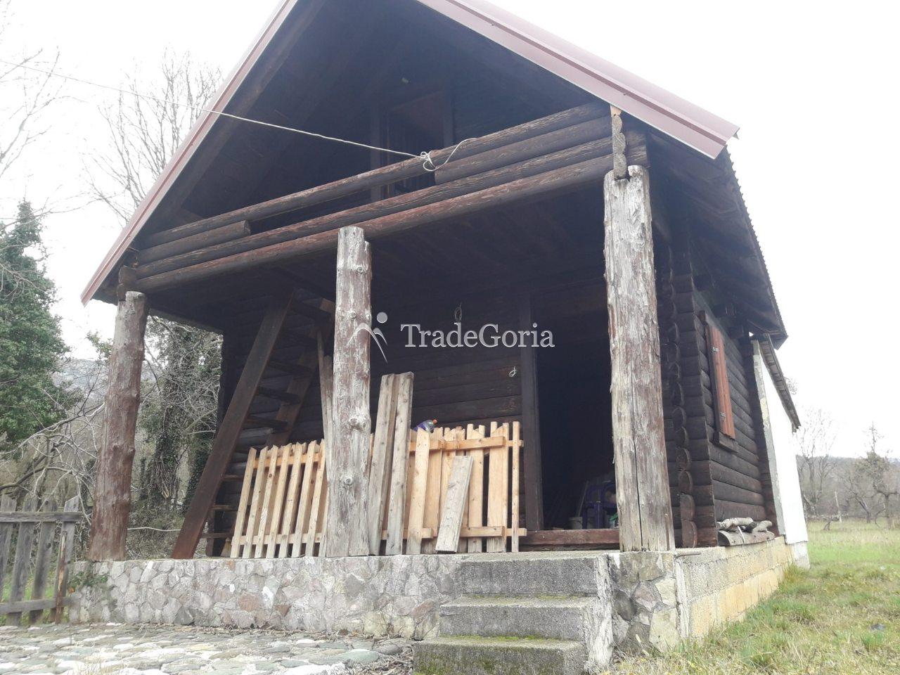 Wooden house with a large plot near Danilovgrad