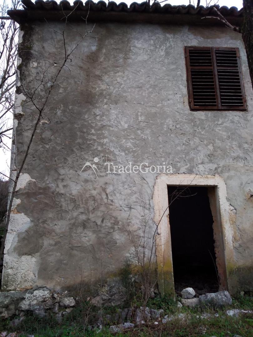 Wooden house with a large plot near Danilovgrad