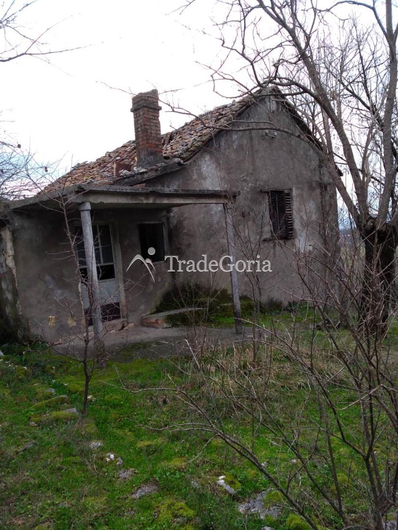 Wooden house with a large plot near Danilovgrad