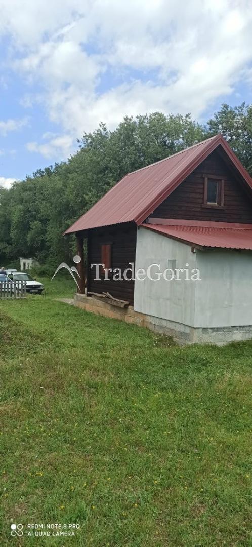 Wooden house with a large plot near Danilovgrad
