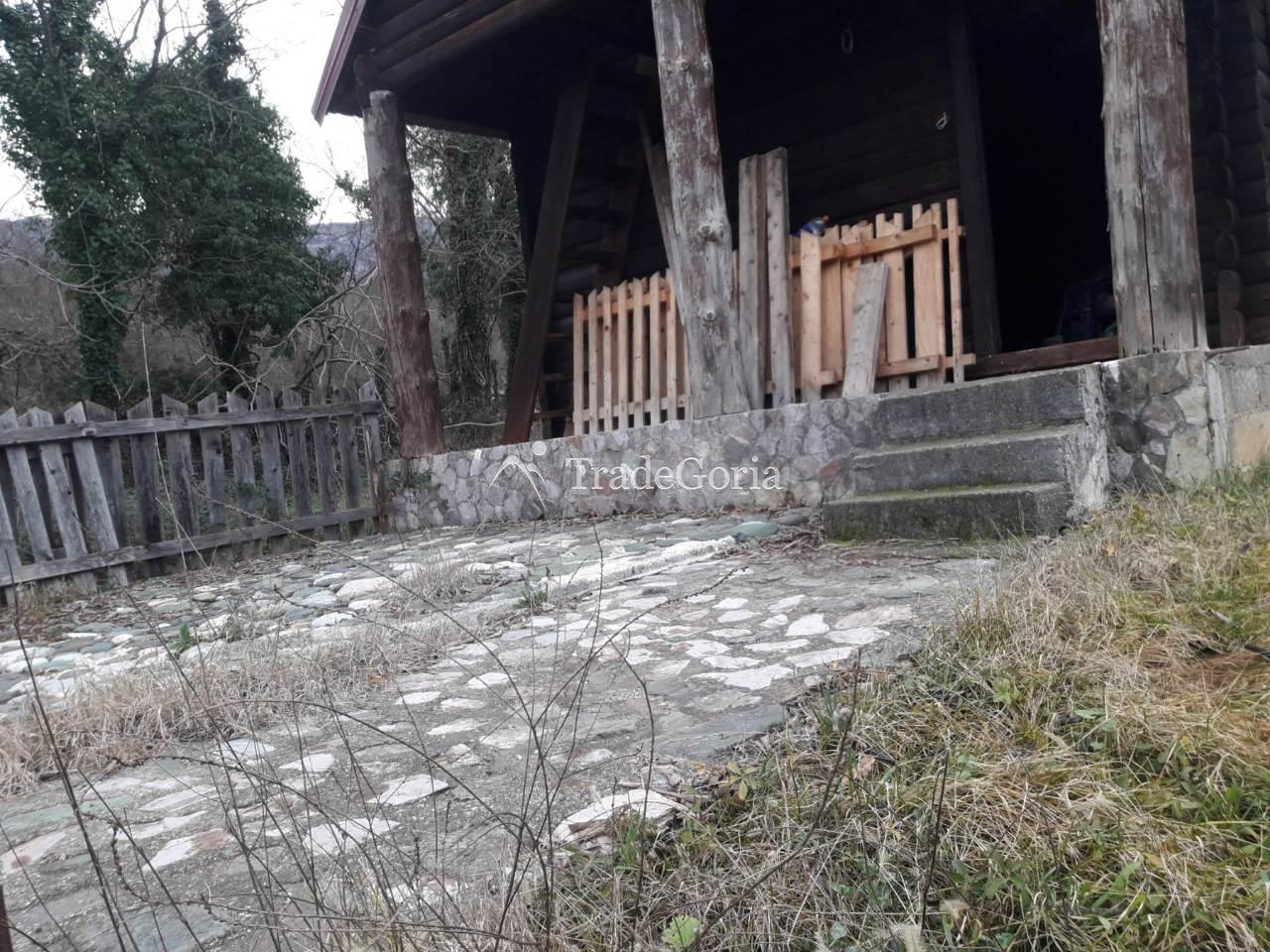 Wooden house with a large plot near Danilovgrad