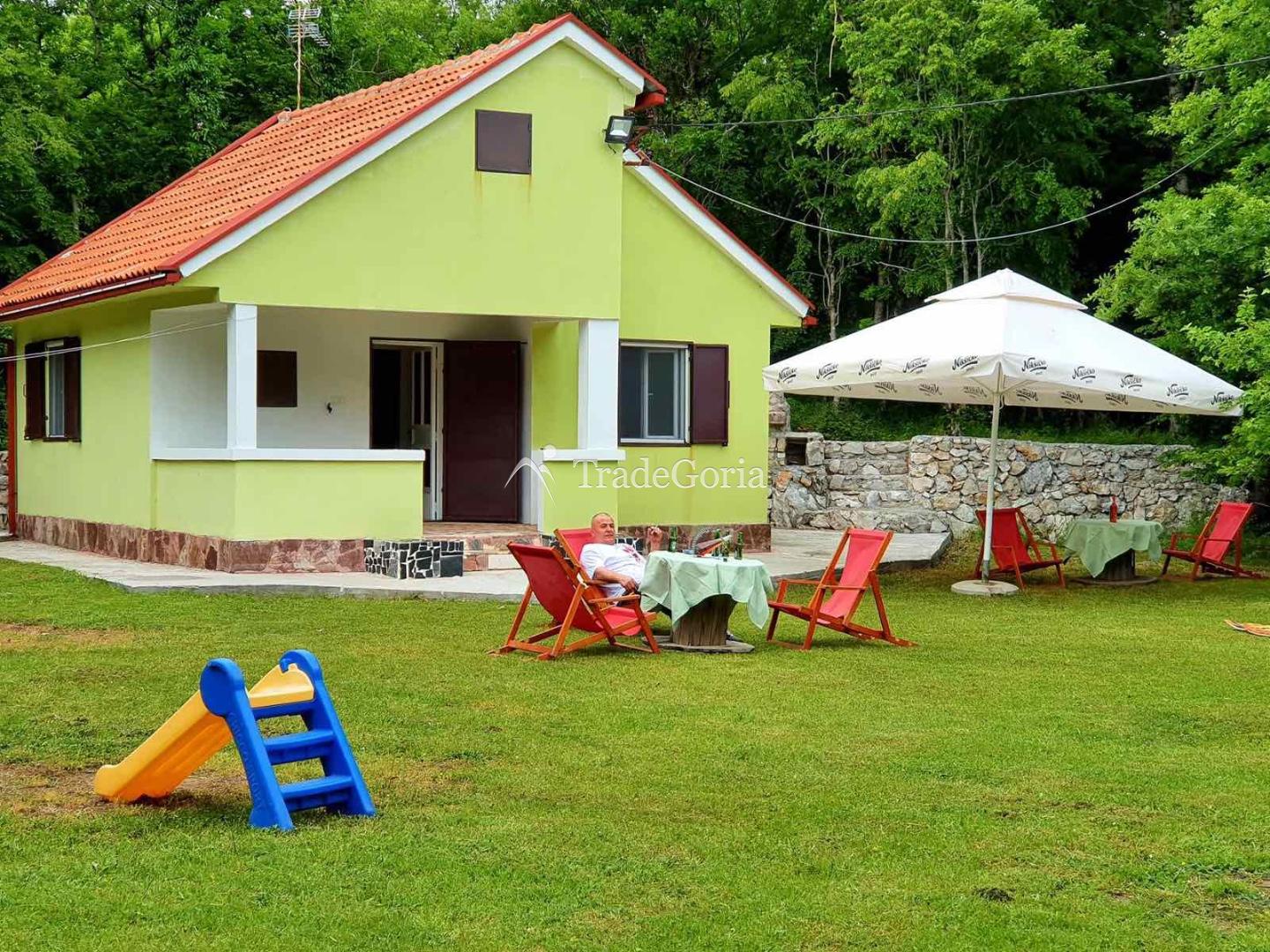 Ferienhaus in den kühlen Bergen über Petrovac