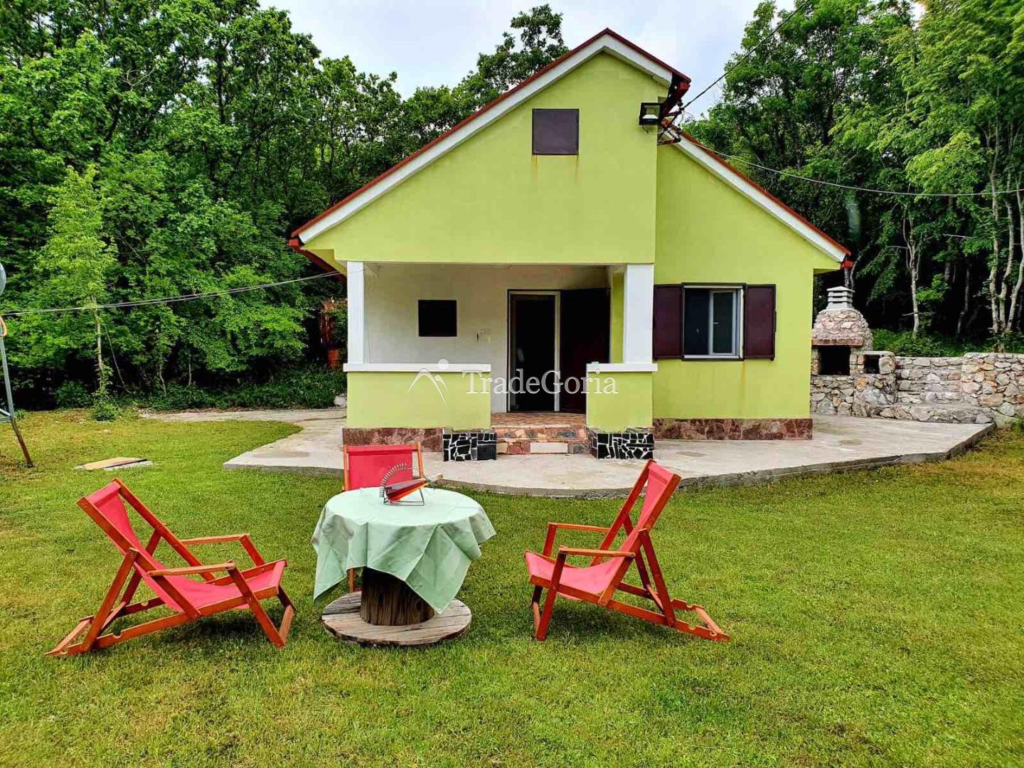 Ferienhaus in den kühlen Bergen über Petrovac
