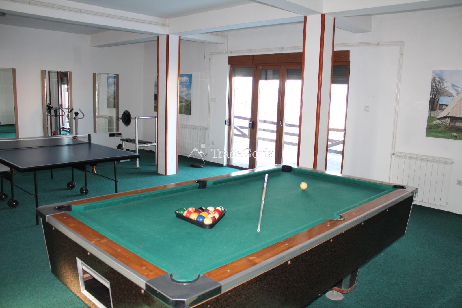 Haus mit Wohnungen, Sauna und Fitnessstudio zur Miete in Zabljak