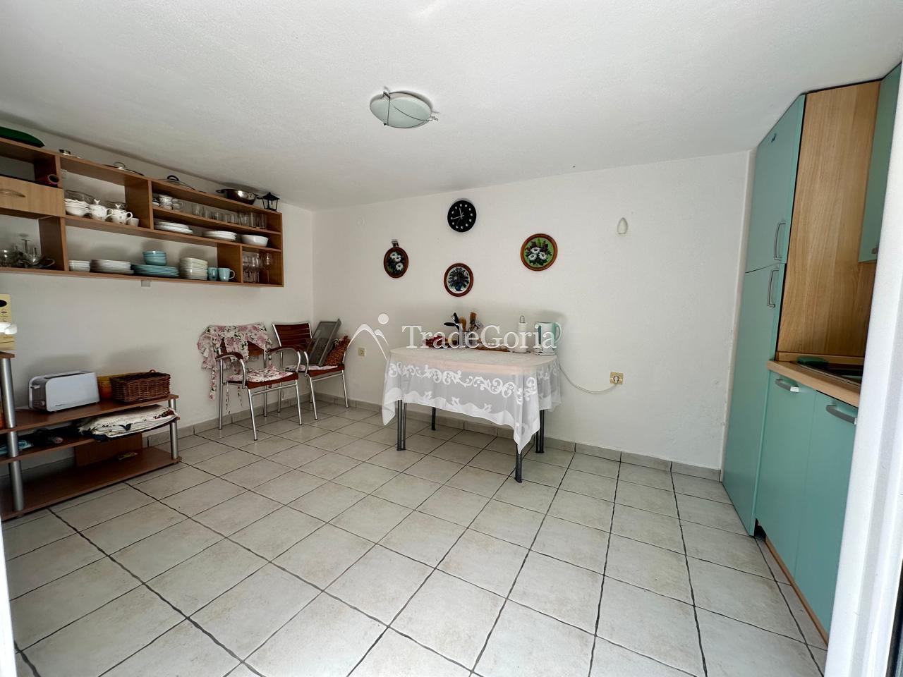 House with a Large Garden in Uteha