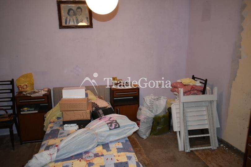 Kuća sa velikim placem u Kotoru