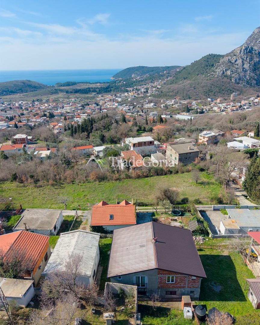 House with two apartments and sea view in Zankovici, Sutomore