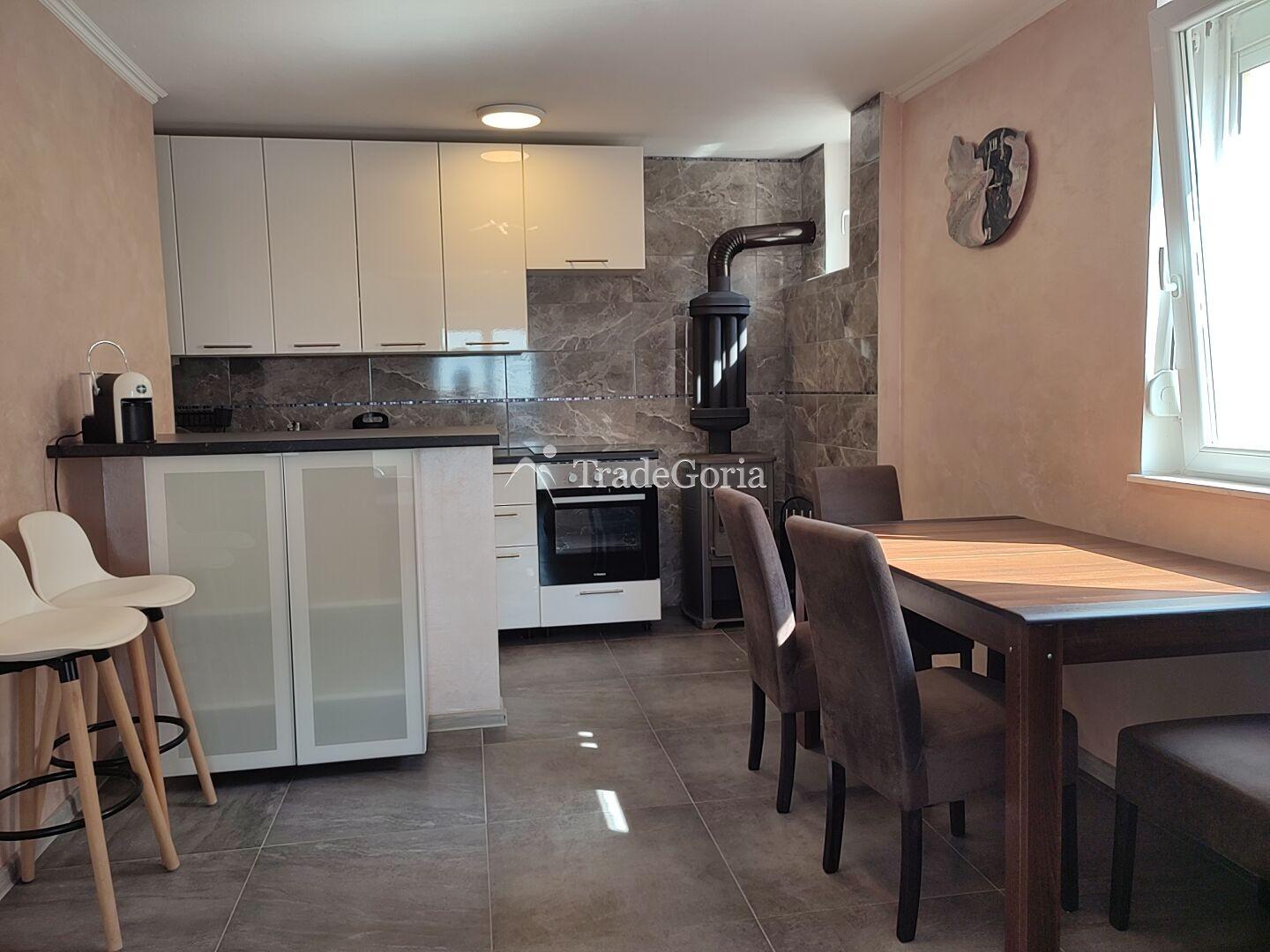 House with Sea View in Bar with Beautiful Garden