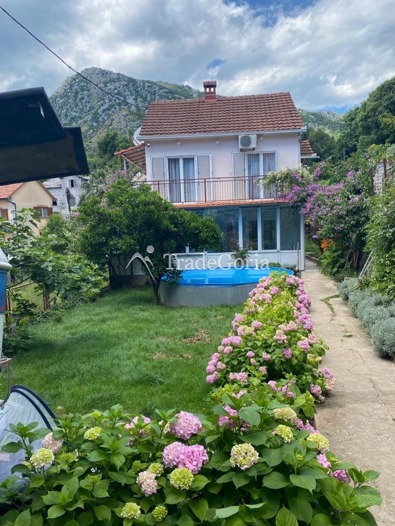 House with Sea View in the Center of Historic Town of Risan