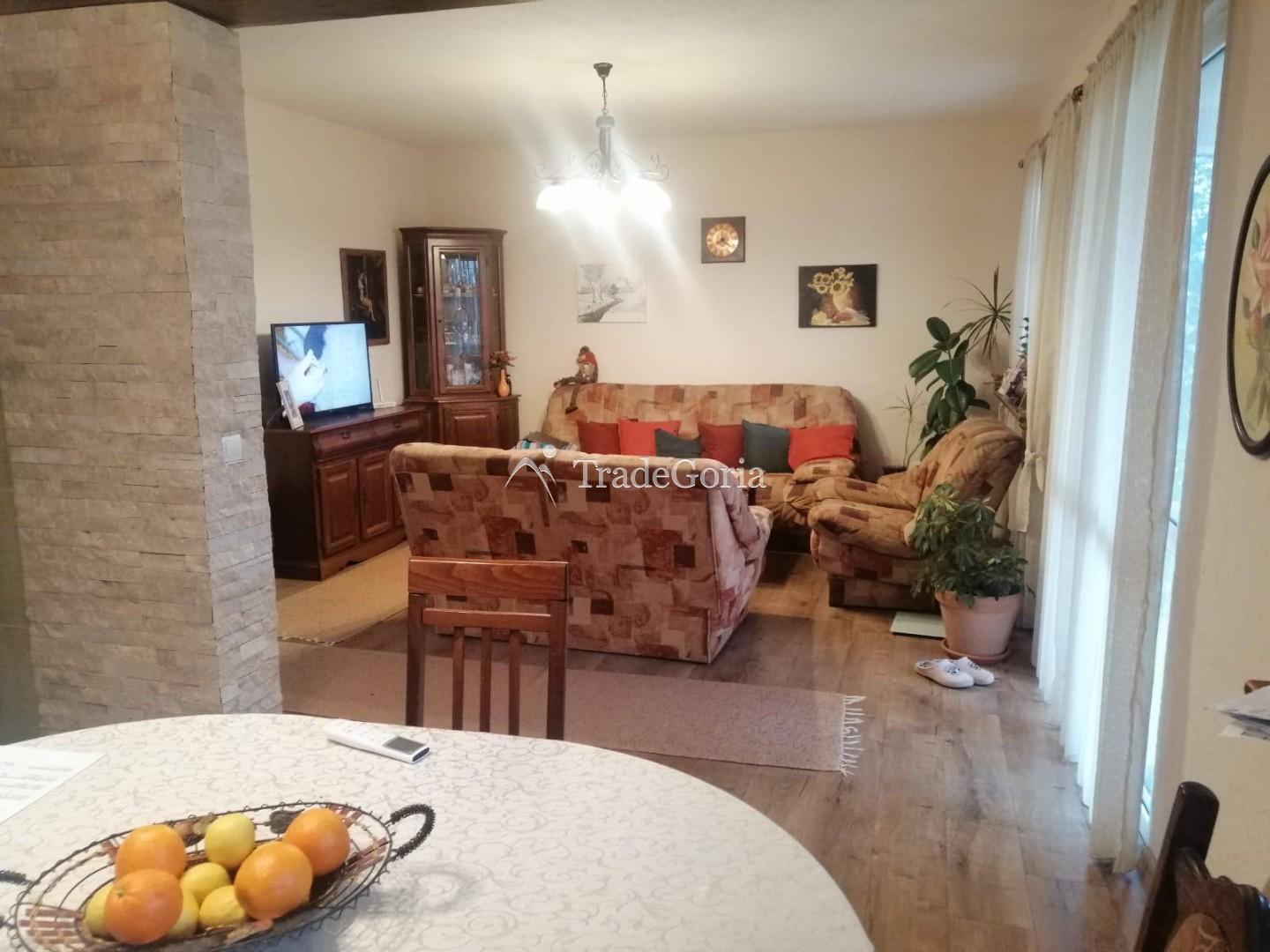Kuća pored mora u Baru, Ilinijski okrug - Idealna za život i prihod