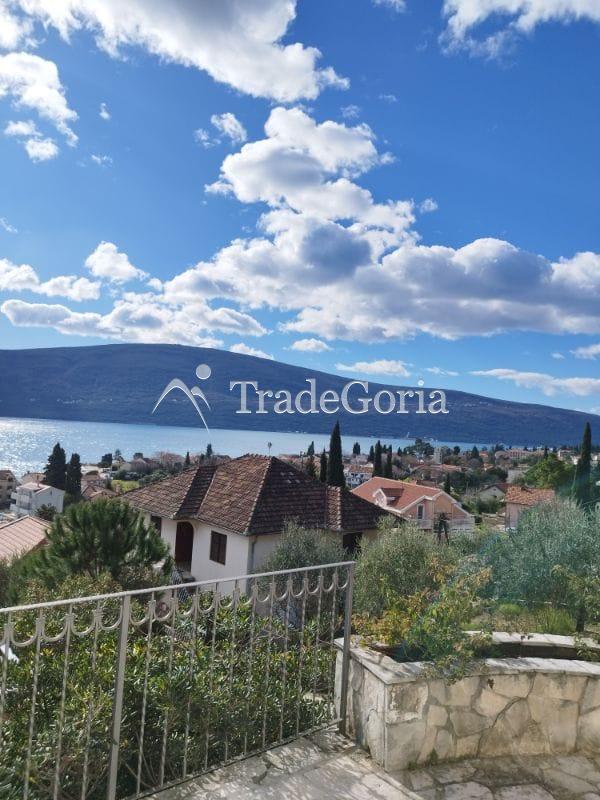 House in Baoshichi in Herceg Novi with Sea View