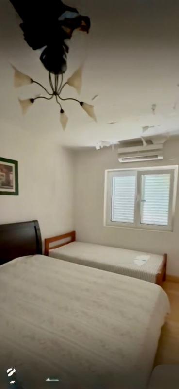 Duplex-Apartment in erster Meereslinie, Herceg-Novi, Njivice