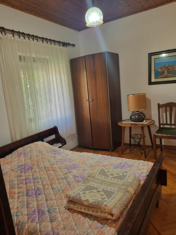 Duplex 94 m2 sa panoramskim pogledom na more. Petrovac.