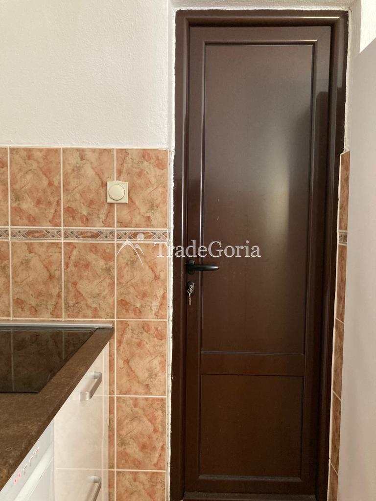 Dvosedašna kuća pored mora, Dobra Voda, Barska opština