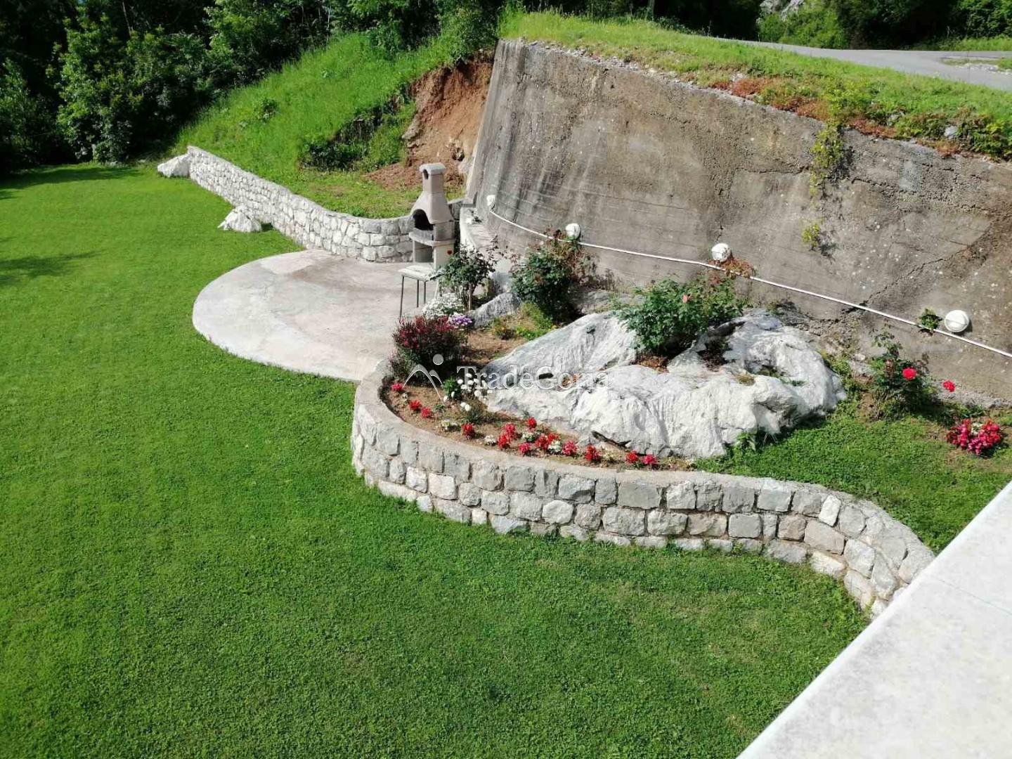 Two-story house with a landscaped plot above Kotor, Shkaljari.