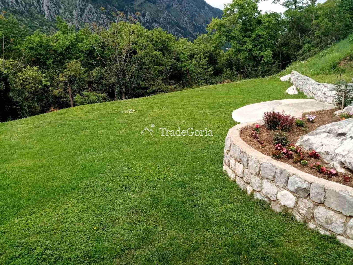 Two-story house with a landscaped plot above Kotor, Shkaljari.