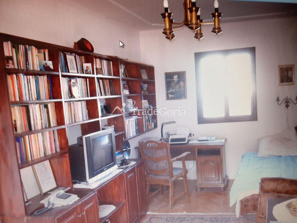 Two-storey house with attic in the heart of Zabljak