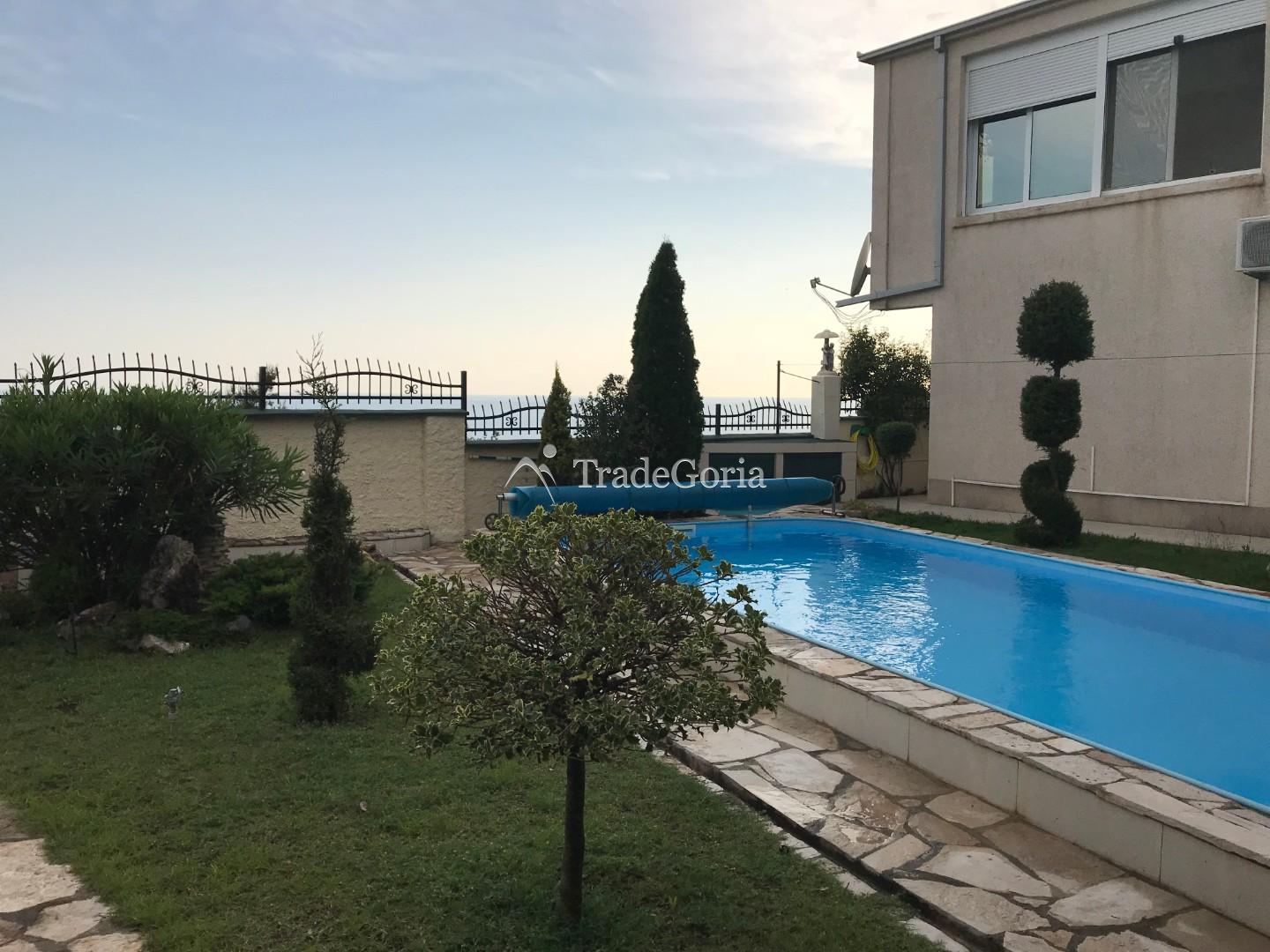 Two-story house within walking distance from the sea (250 meters from the sea)