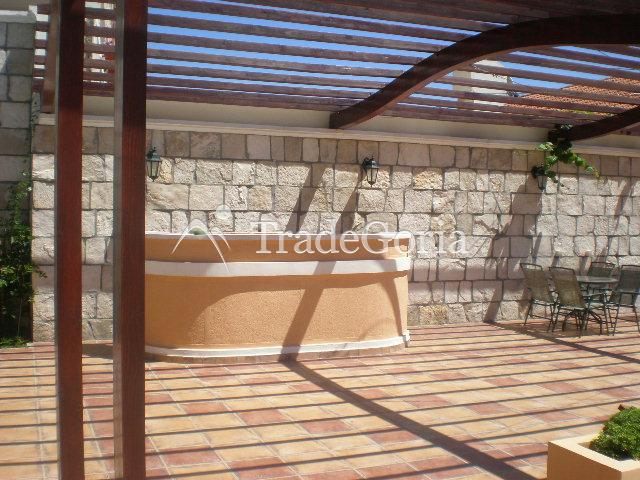 Exclusive villa in Petrovac, Budva Riviera, excellent quiet location.