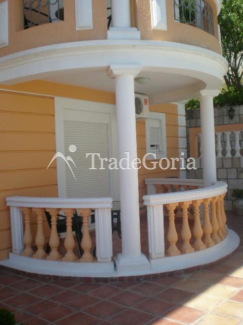 Exclusive villa in Petrovac, Budva Riviera, excellent quiet location.