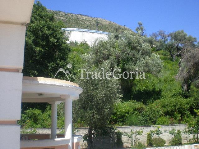 Exclusive villa in Petrovac, Budva Riviera, excellent quiet location.