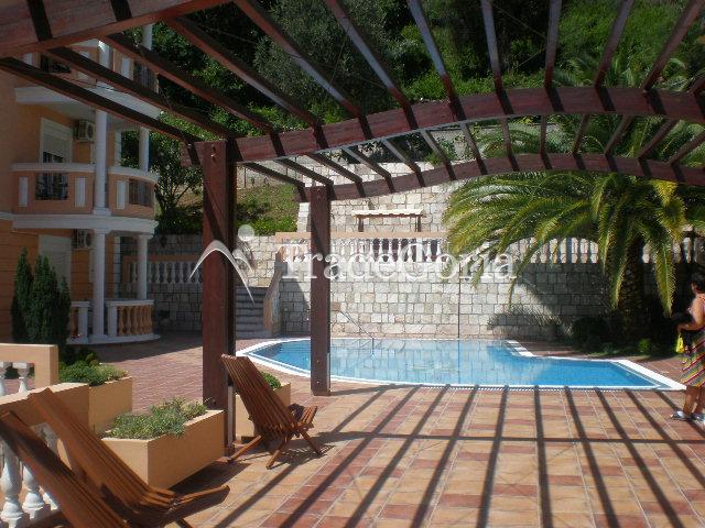 Exclusive villa in Petrovac, Budva Riviera, excellent quiet location.
