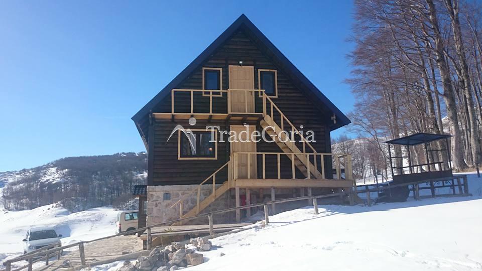 Exklusives Chalet im Prival Club in der Siedlung Zhabljak.
