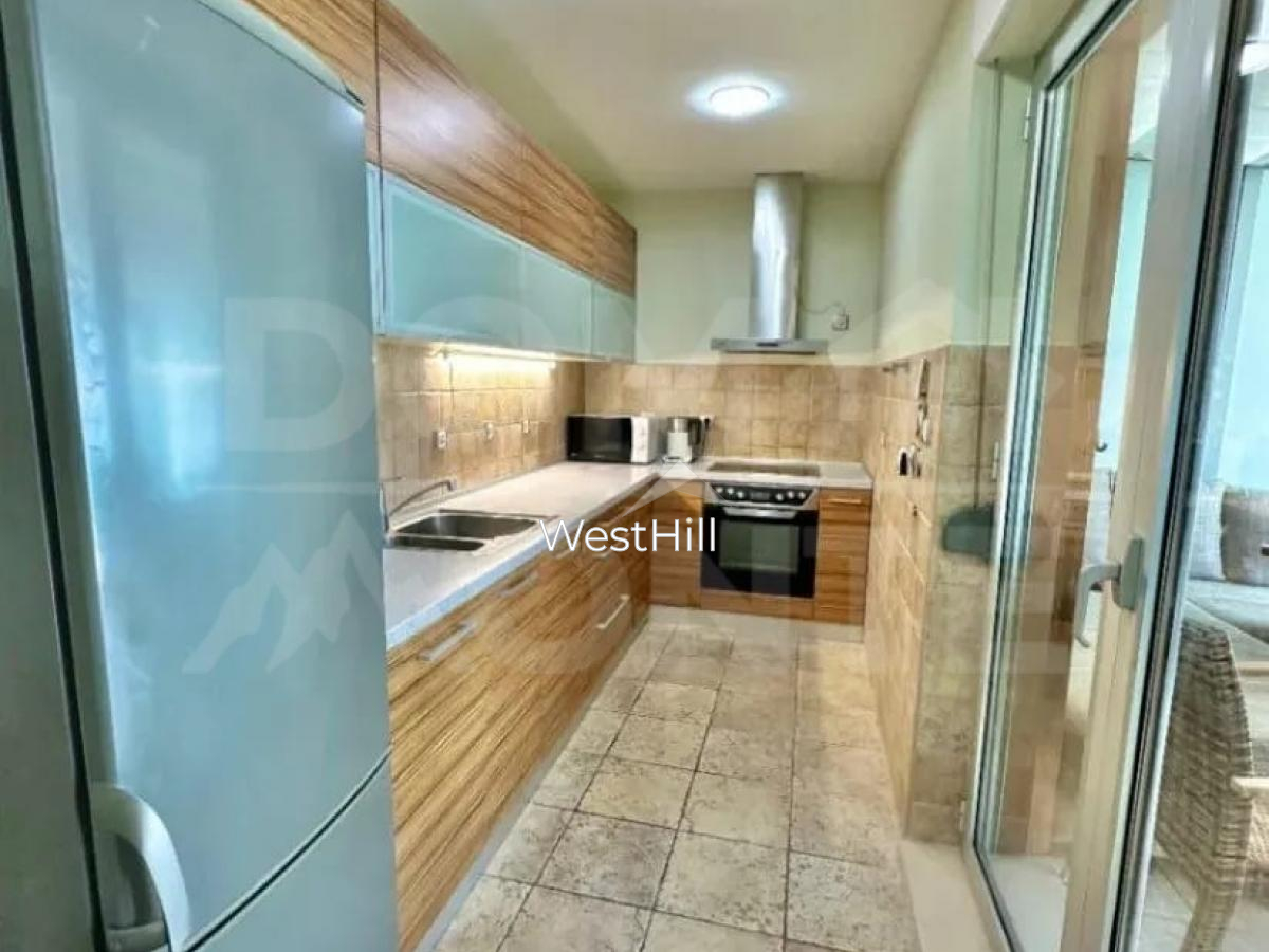 Elegantes Penthouse in einer Wohnanlage in Dobrota, Kotor