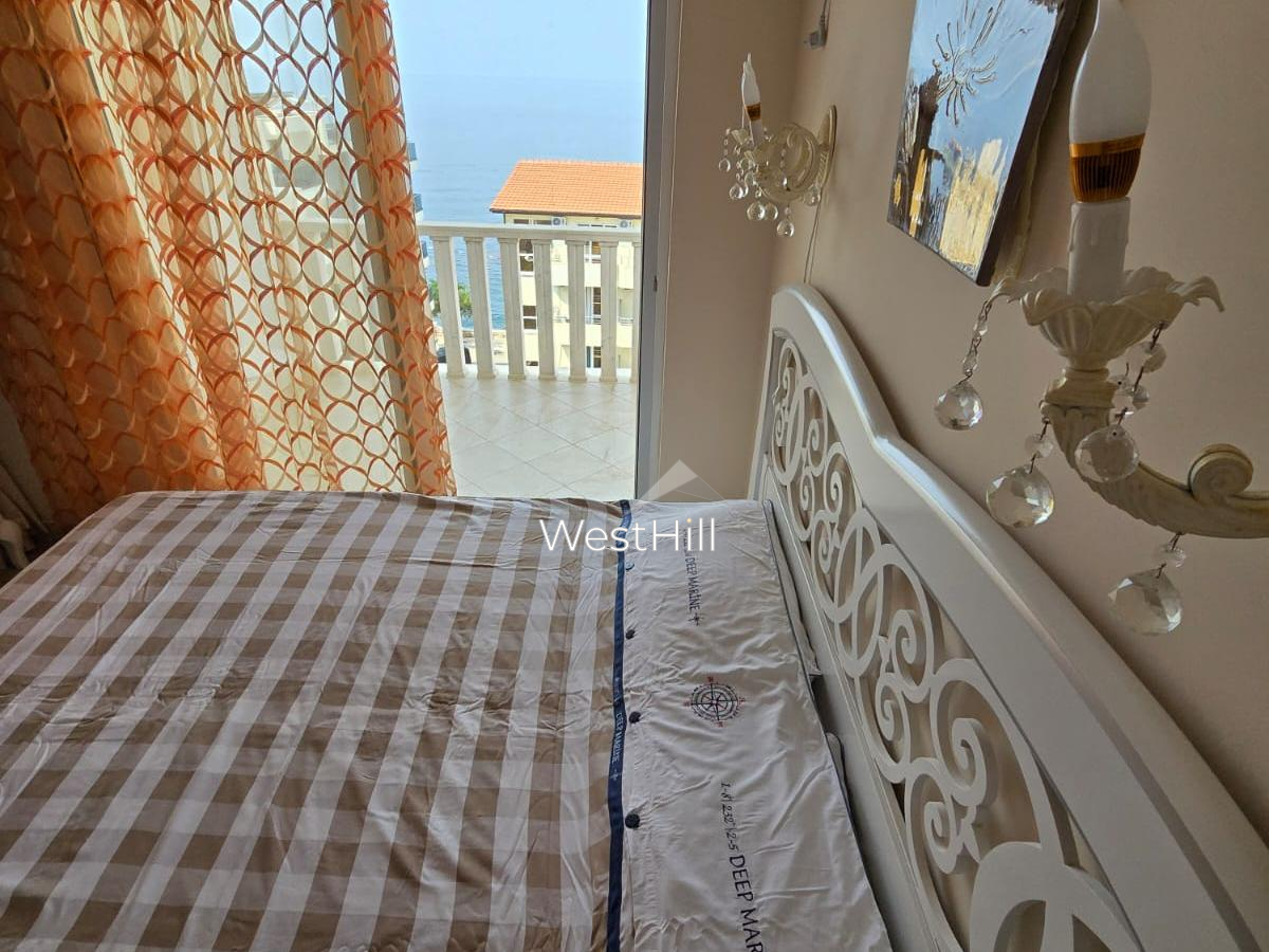 Elegantni dupleks blizu mora