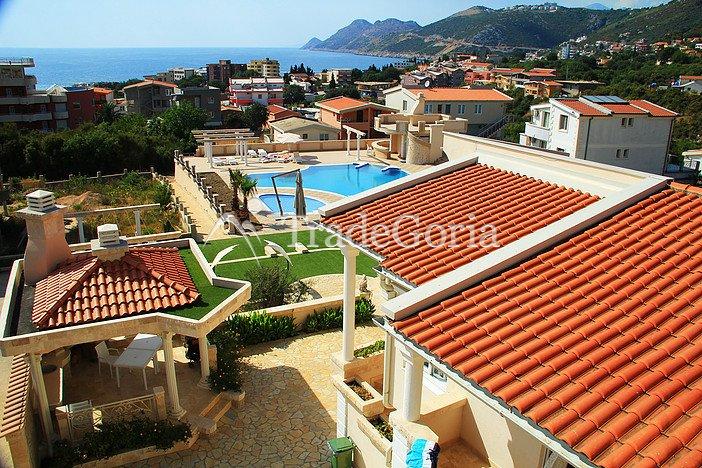 Floor of a villa in a new complex with pools