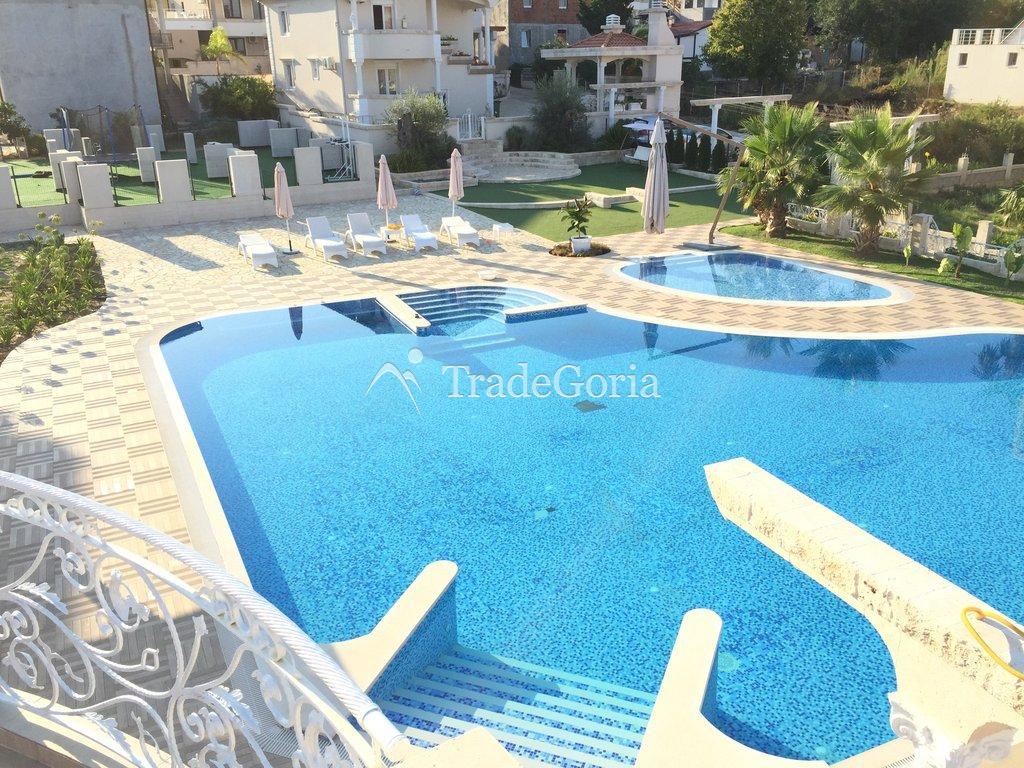 Floor of a villa in a new complex with pools