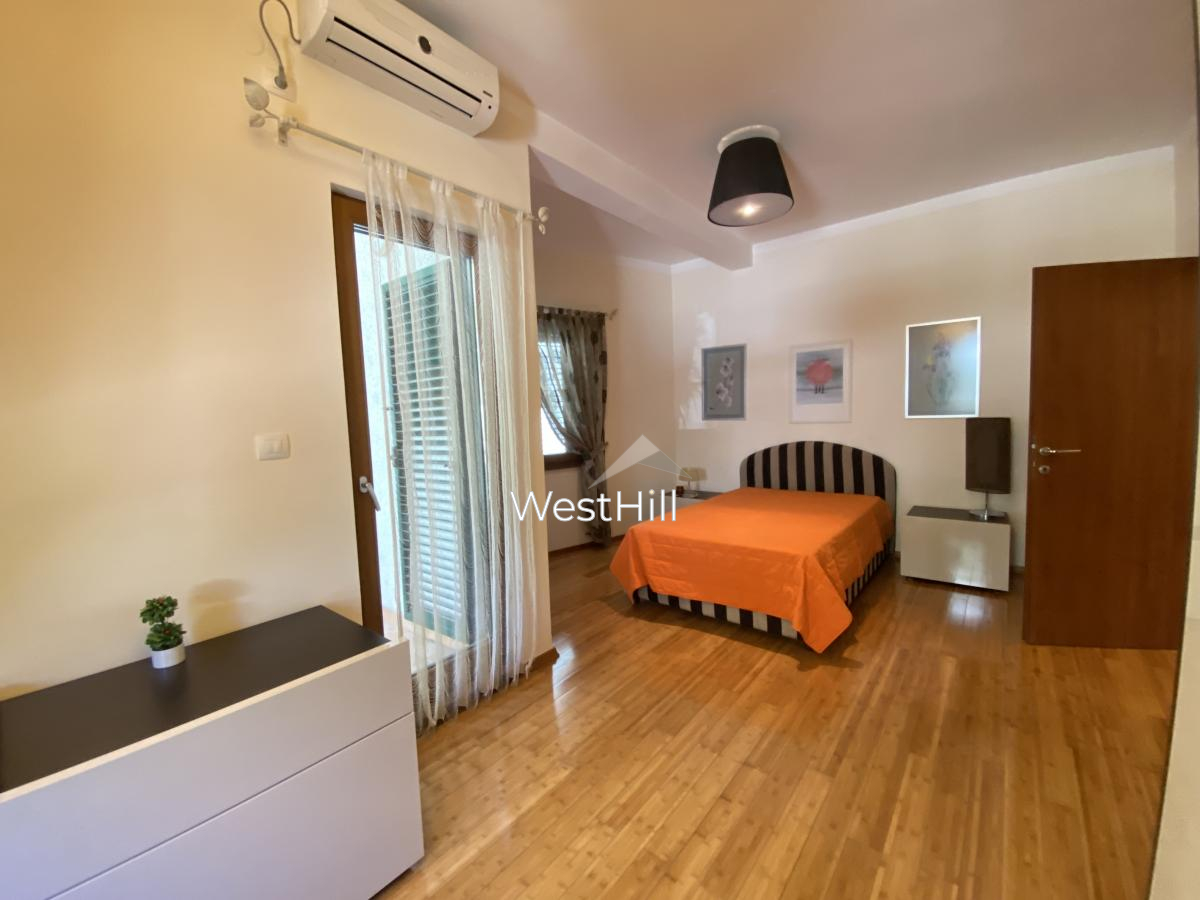 Wohnung zu verkaufen in Risan mit Meerblick in einer Anlage, Kotor - Objekt 8342 in Montenegro