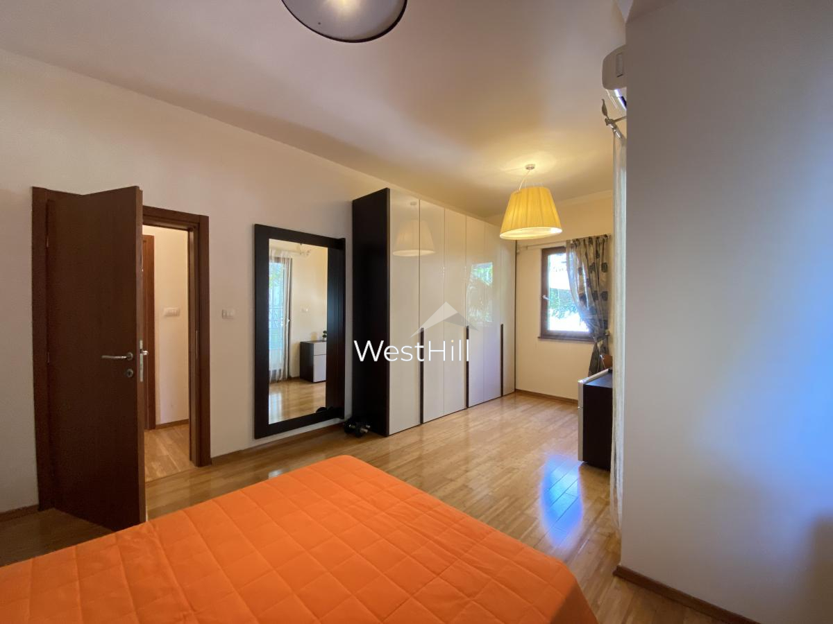 Wohnung zu verkaufen in Risan mit Meerblick in einer Anlage, Kotor - Objekt 8342 in Montenegro