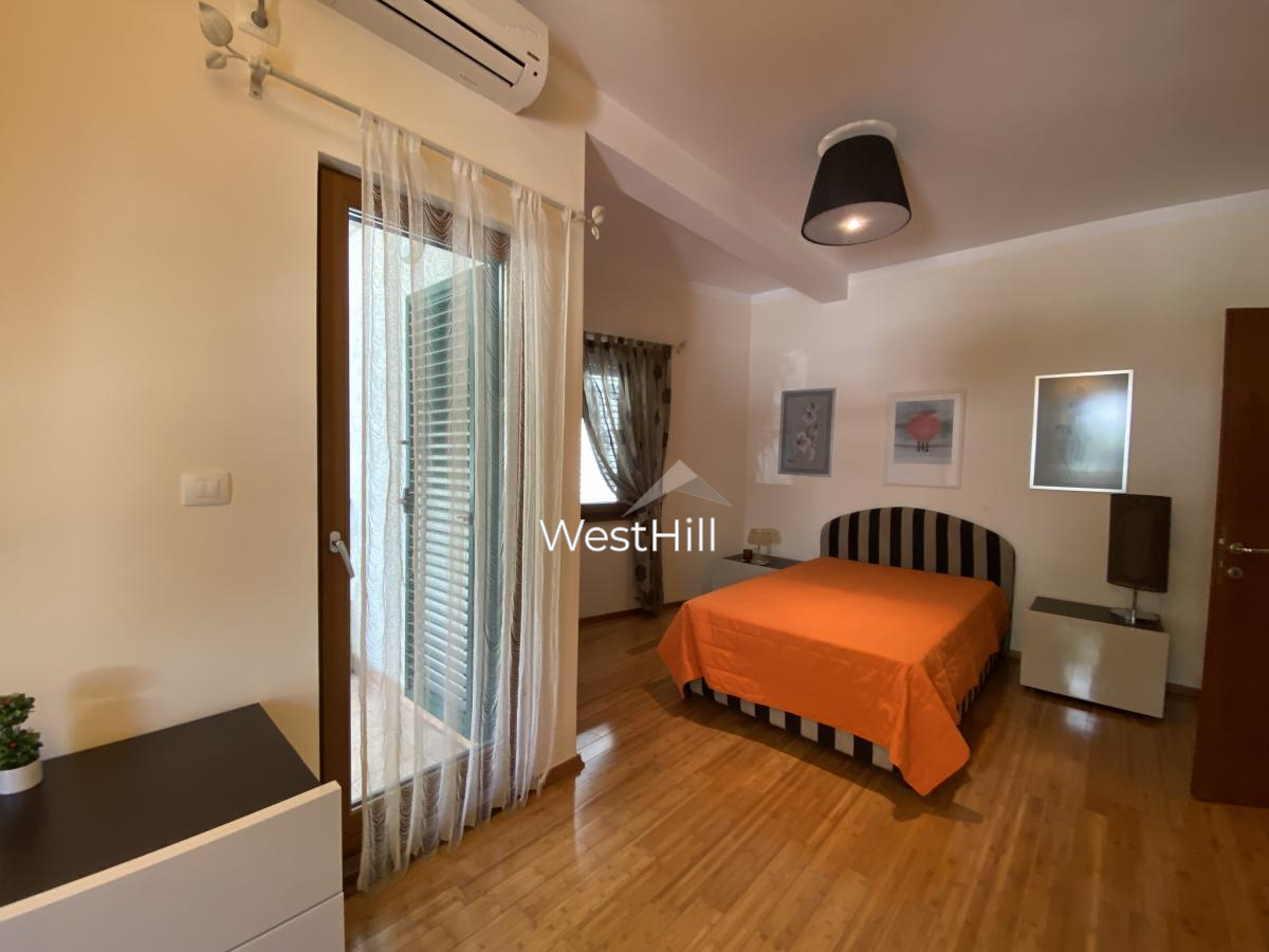 Wohnung zu verkaufen in Risan mit Meerblick in einer Anlage, Kotor - Objekt 8342 in Montenegro
