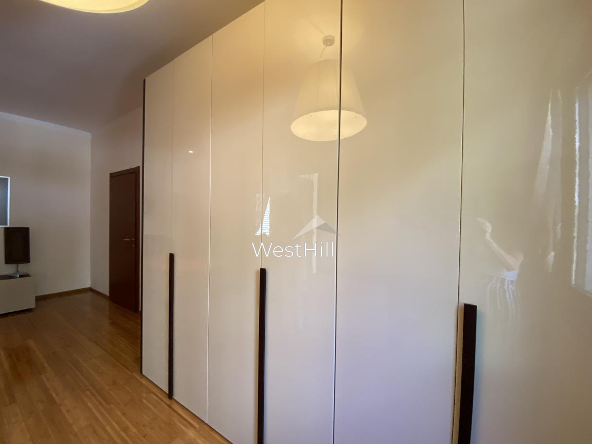 Wohnung zu verkaufen in Risan mit Meerblick in einer Anlage, Kotor - Objekt 8342 in Montenegro