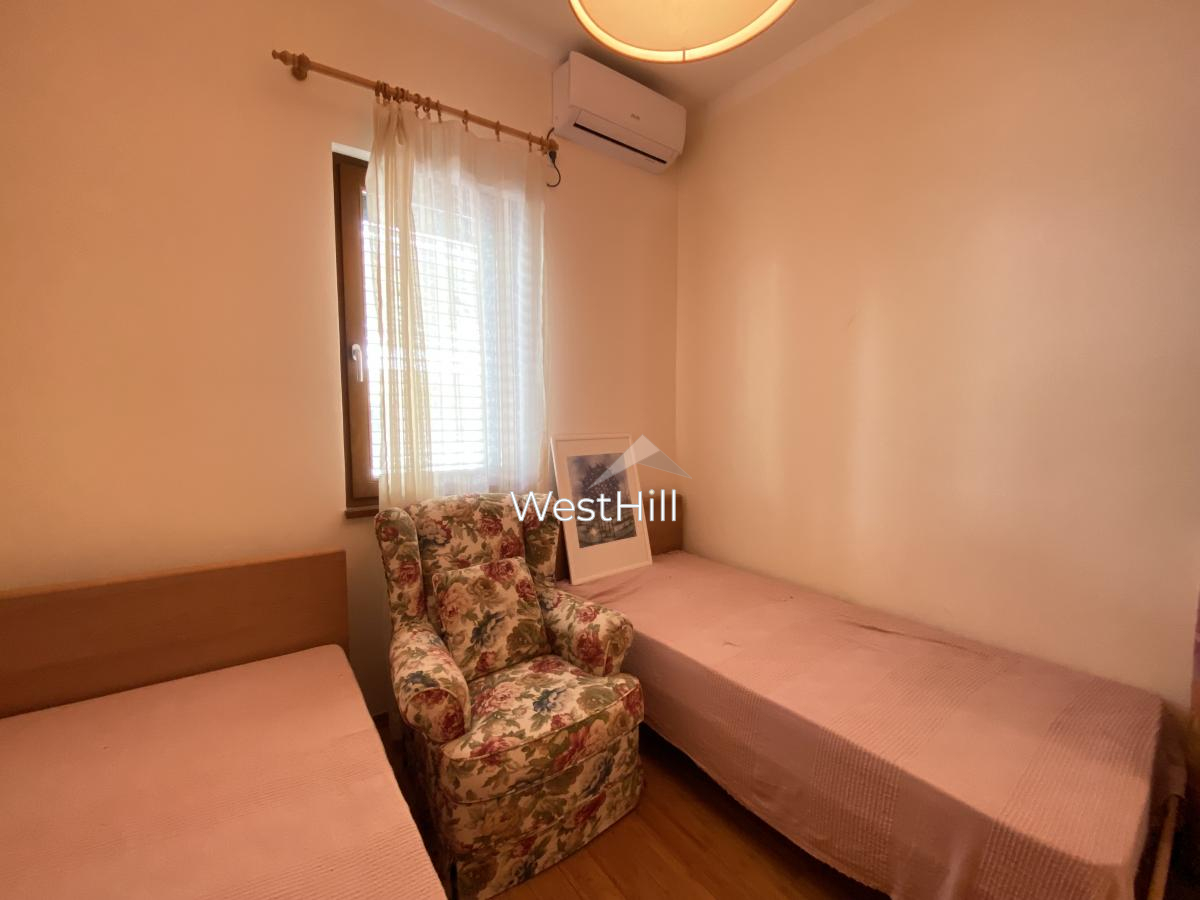 Wohnung zu verkaufen in Risan mit Meerblick in einer Anlage, Kotor - Objekt 8342 in Montenegro