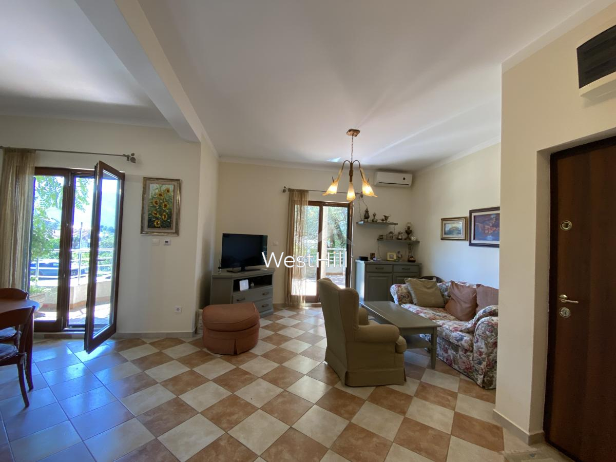 Wohnung zu verkaufen in Risan mit Meerblick in einer Anlage, Kotor - Objekt 8342 in Montenegro