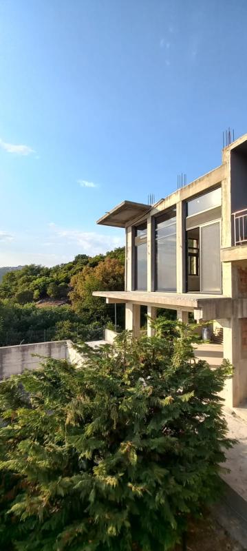 Zu vermieten bis Juni 2026. Haus mit Meerblick in Dobra Voda (Bar)