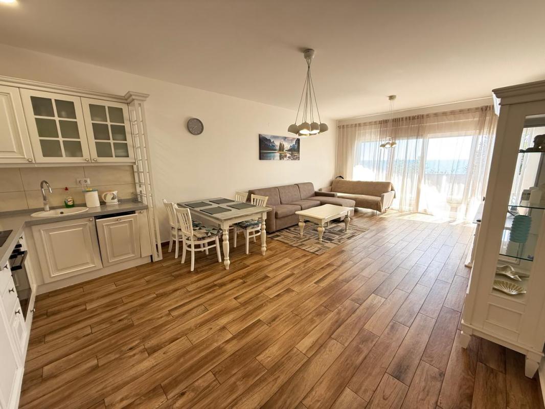 Продается 2-комнатная квартира 110 м² с видом на море в Добрых Водах
