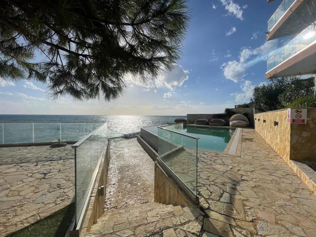 Продается 2-комнатная квартира 110 м² с видом на море в Добрых Водах