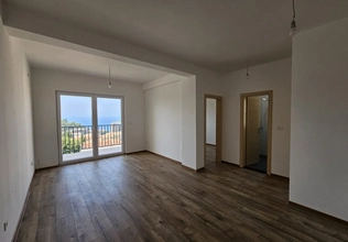 Продается квартира с 2 спальнями, Петровац, вид на море