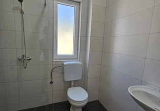 Продается квартира с 2 спальнями, Петровац, вид на море