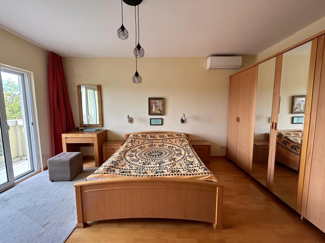 Продается узаконенный дом 160 м² в тихом и живописном районе Бара, Буртайши