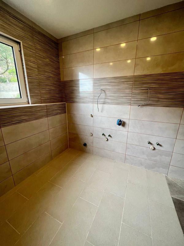 For sale a two-storey house of over 135 m2 with garage and sea view, Bar