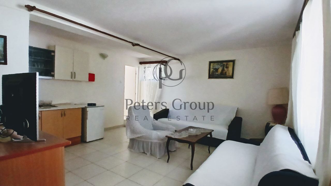 For sale: House with panoramic terrace near the sea in the resort village of Utjeha