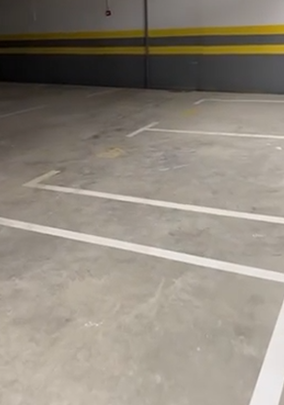 Garažno mesto 12m² u rezidencijalnom kompleksu, Bar