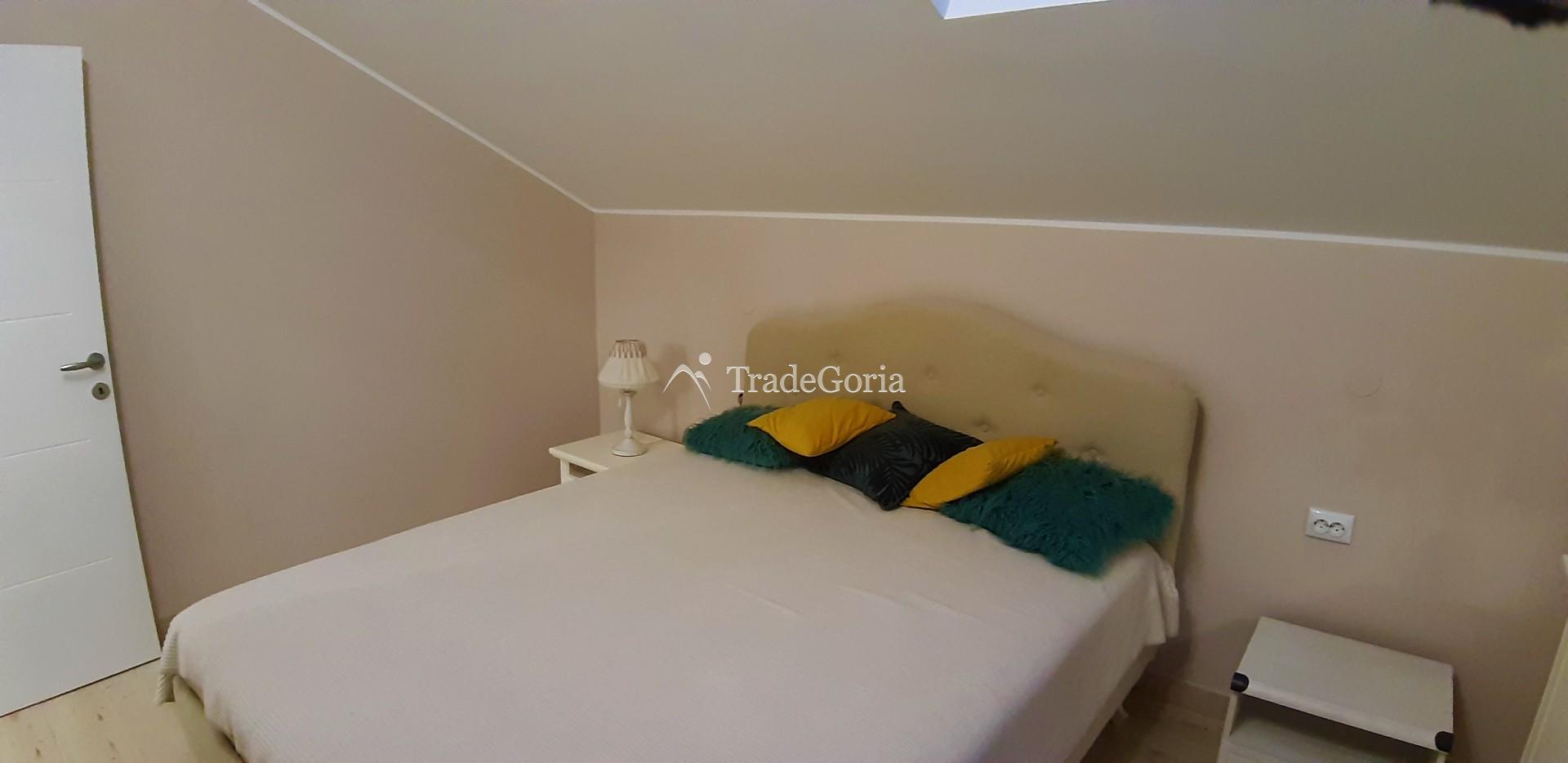 Herceg Novi. Warme 3. Wohnung in einem neuen Gebäude.